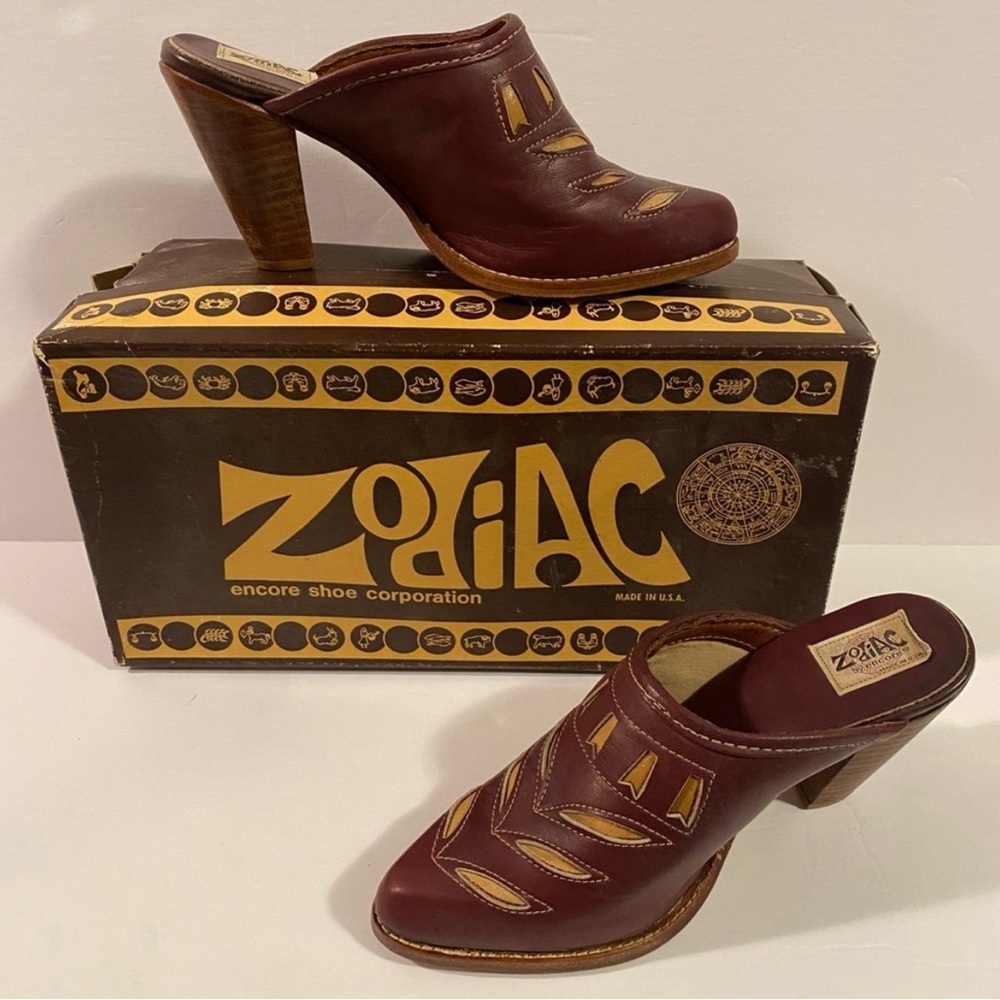 SOLD Vintage 70s Zodiac Leather Mules / Clogs Sz 5